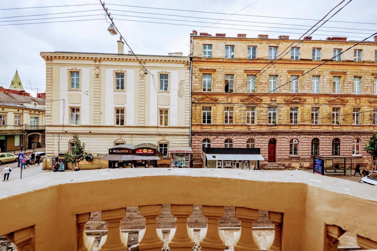 Family Apartments In Lviv Center With Balcony Luaran gambar